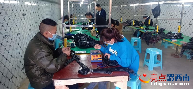 凯发k8国际娱乐官网入口电子产品小型电子产品加工厂兴义市白碗窑镇建起一个小电子加